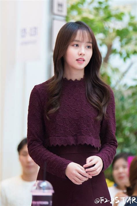 Free beauty wallpapers and beauty backgrounds for your computer desktop. 2020 的 Kim So Hyun smartphone wallpaper HD 主题