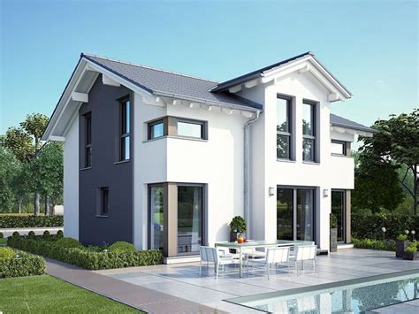 Fertighaus mit Satteldach Architektur, Quergiebel, Putz ...