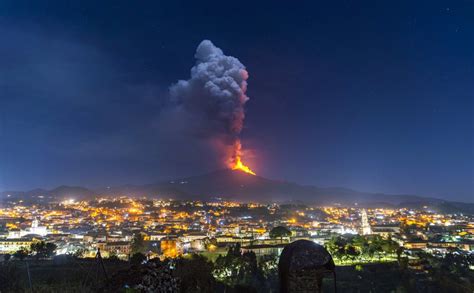 Mount Etna Going Wild With Current Eruption See Incredible Images