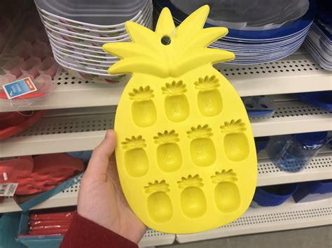 If Youre Wanting The Pineapple Ice Cube Tray Right Now Head On Over