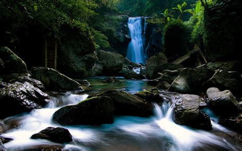 20 Gorgeous Hd Waterfall Wallpapers