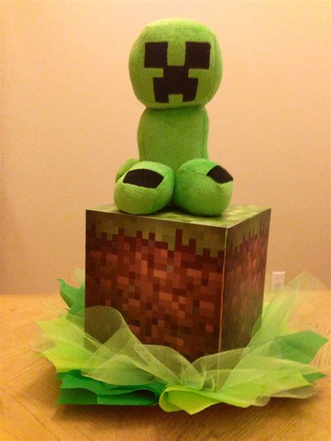 Minecraft centerpiece birthday | Minecraft party, Minecraft birthday
