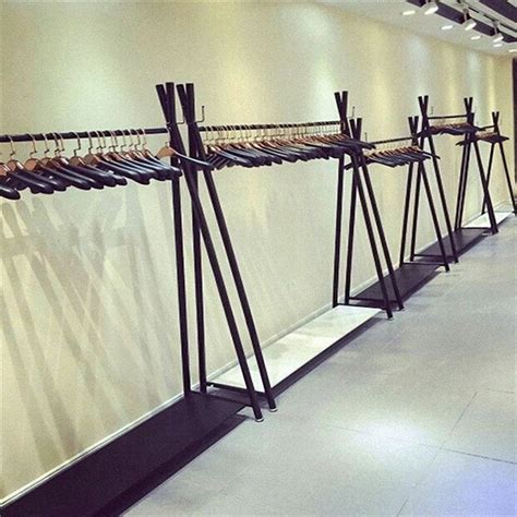 Shop Fittings Wood Retail Clothing Display Rack And Stands For Clothing