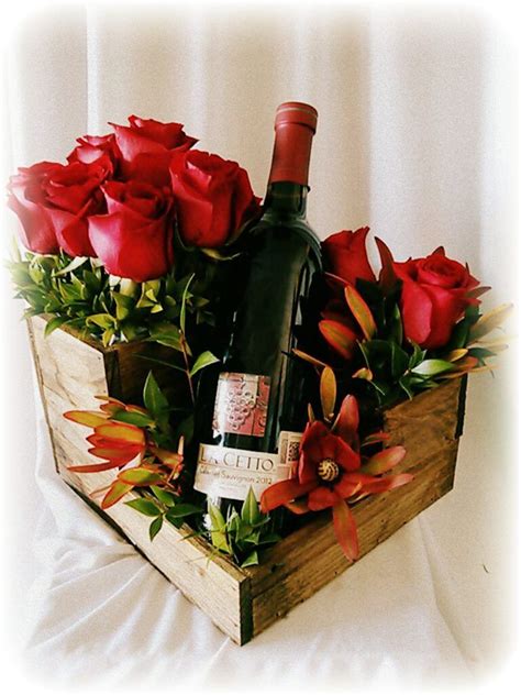 Flores Para El Wine And Flower Wine T Box Ideas Flower Box T