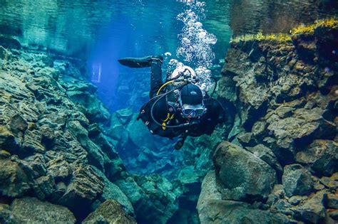 Dive Between The Continents At Silfra Sevenedges