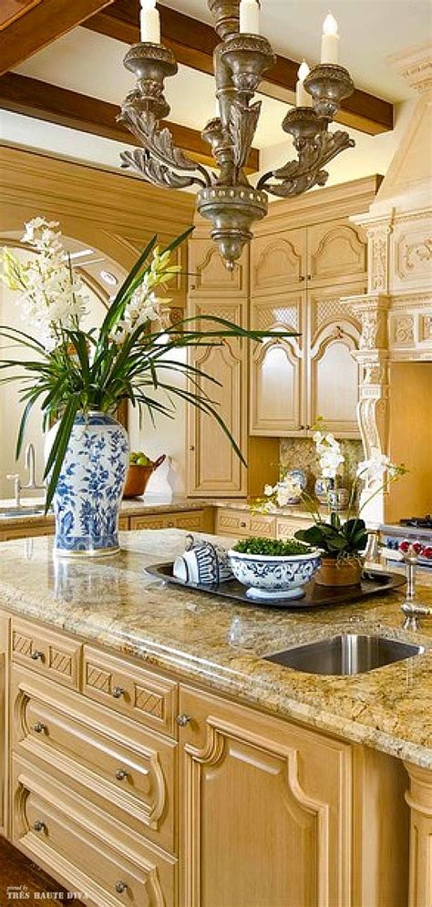 Classic French Kitchen Beautiful Would Love The Cabinets In A Creamy