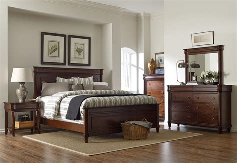 Broyhill Furniture Aryell King Panel Bed With Faceted Posts Baers