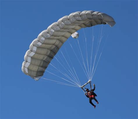 Mach V Military Freefall Parachute System Fxc Corporation Guardian