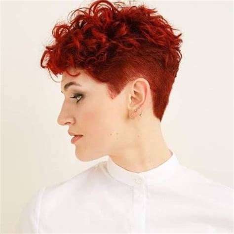 Best Short Haircuts For Women With Curly Hair In With Photos