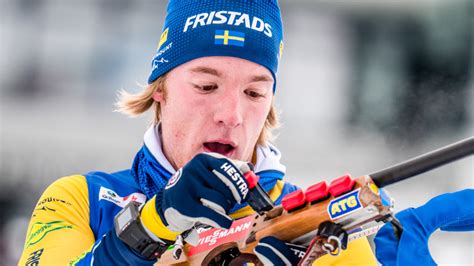 There he won a silver medal in the 12.5 km pursuit event. Shrnutí ME v Raubiči: Vládli favorité, Moravec atakoval ...