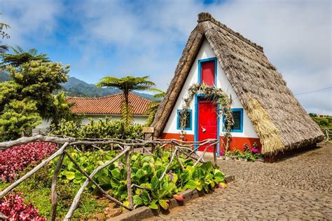 Reiseziele in portugal mit sehenswürdigkeiten und reisetipps für den urlaub mit der algarve, lissabon sowie den inseln madeira und azoren. Madeira: Tipps und tolle Offerten | Holidayguru