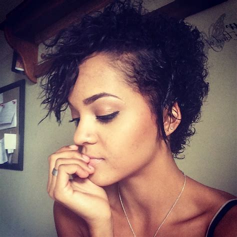 Mixed Race Short Hairstyles Wavy Haircut