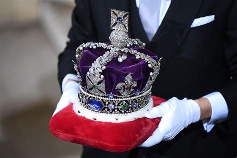 Heres How To See The Royal Crown Jewels Without The Crowds Travel