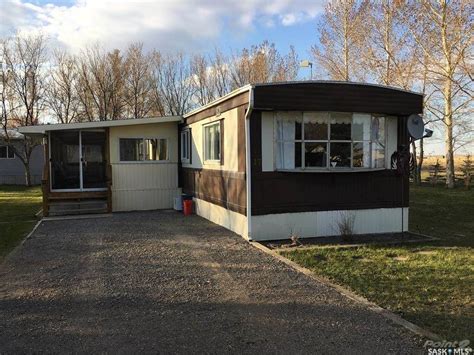 2 Bed 1 Bath 1977 Mobile Home Mobile Home For Sale In Last Mountain