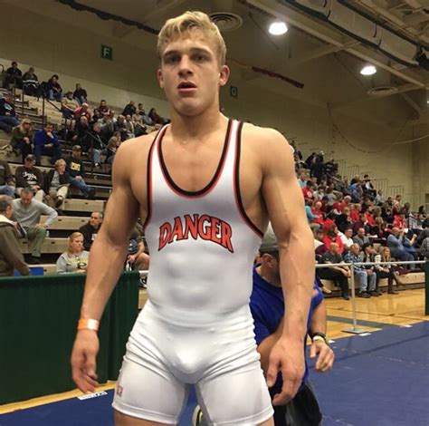 image tagged with bulge vpl singlet wrestlingxhot on tumblr