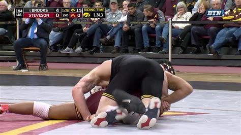 big ten rewind 2017 wrestling 184 lbs iowa s sammy brooks vs minnesota s bobby stevenson