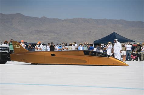 Worlds Fastest Piston Engine Wheel Driven Vehicle Tops 333 Mph At