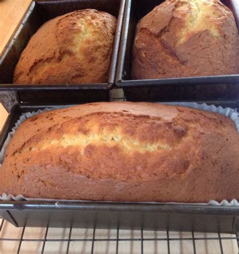 MARY BERRY’S BANANA BREAD | Berry banana bread, Berries recipes, Banana