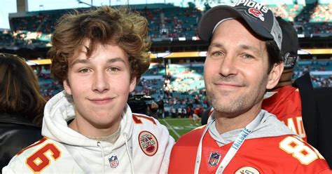 Paul stephen rudd is an american actor, comedian, screenwriter and producer. Is Paul Rudd's Son Actually on TikTok? A User Claims He's ...