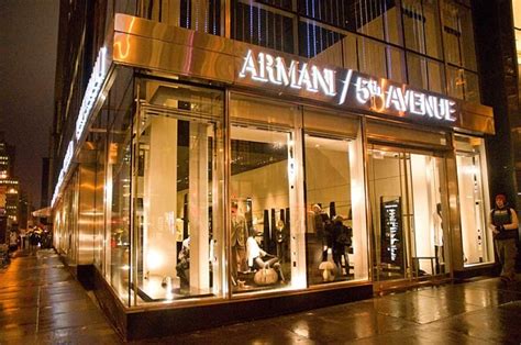 Giorgio Armani Opened His Flagship Store On 5th Avenue Mingguothe