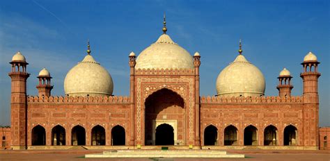 Badshahi mosque - Fascinating Pakistan