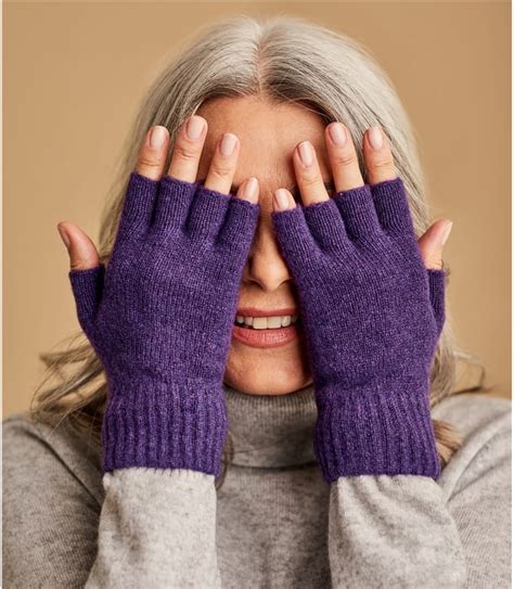 Aubergine Womens Lambswool Fingerless Gloves Woolovers Uk