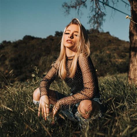 Zoe laverne is best known for her musical.ly videos having almost 3 million viewers. ZOE LAVERNE (TIK TOK STAR) BIOGRAPHY, BOYFRIEND, AGE, HEIGHT, WIKI, PHOTOS | Biographyyour