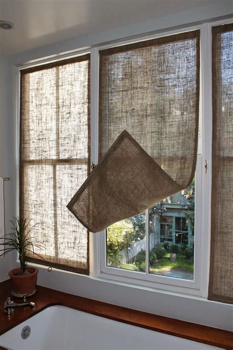 26 Farmhouse Window Treatment Ideas To Bring Old Fashioned Charm To