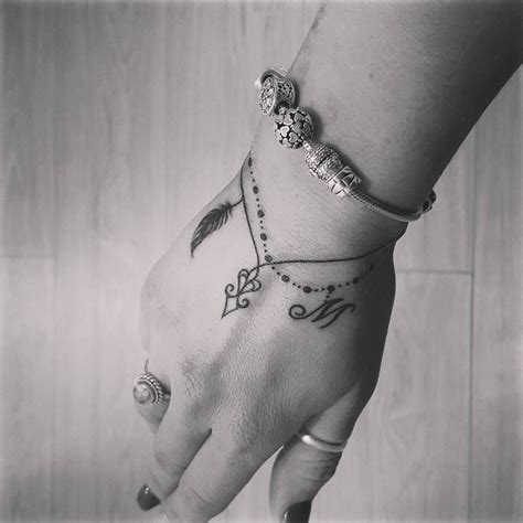 Here Are Some Of The Best Bracelet Tattoos On Instagram To Inspire Your