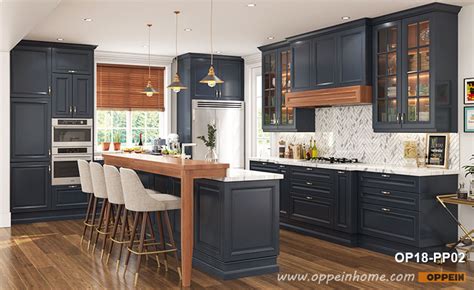 The kitchen is the heart of your home. Matte Kitchen Cabinets | OPPEIN