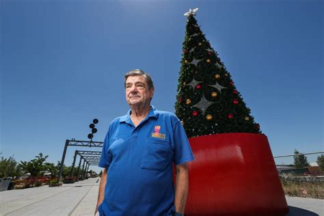 Wodonga Council Under Fire For Citys Christmas Look But Chief