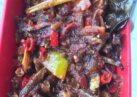 Resep masakan khas dendeng balado | dendeng balado adalah salah satu masakan pedas khas masakan padang. Resep Teri balado manis pedas oleh Dinda Harumi - Cookpad
