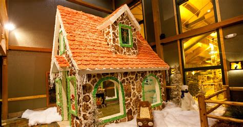Great Wolf Lodge Has A Giant Edible Gingerbread House In The Wisconsin