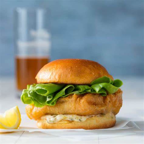 Crispy Fish Sandwiches With Tartar Sauce America S Test Kitchen Recipe