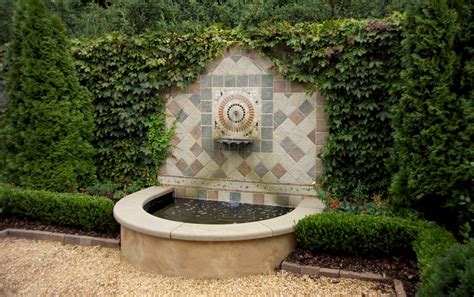 How To Integrate Interior Wall Fountains In Your Home Décor