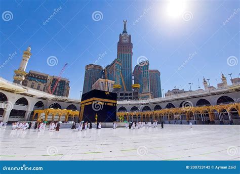 The Holy Kaaba Mecca Pilgrims Return To Masjid Al Haram In Makka For