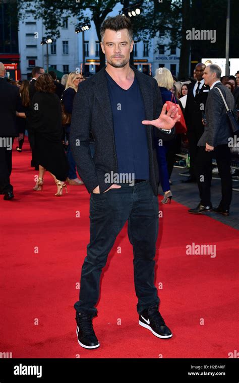 Josh Duhamel Attending The European Premiere Of Deepwater Horizon At The Cineworld Cinema