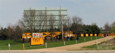 Search for what's your location? Sky Vu Drive In Movie Theatre | Travel Wisconsin