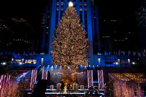 Rockefeller Center Christmas Tree Turns On With Virus Rules