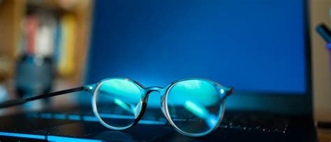 Do Blue Light Blocking Glasses Work Upmc Healthbeat
