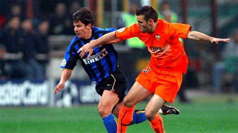 The official page of belozoglu emre on inter.it. Emre Belözoğlu: Inter'den ayrıldığım için kendimi hiçbir ...