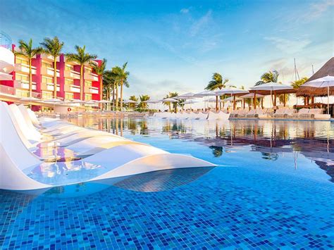 The 9 Best All Inclusive Resorts For Singles In 2021