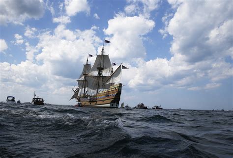 Mayflower Ship With Pilgrims