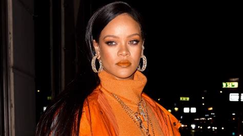Rihanna Reveals She Suffered A Bruised Face Following Scooter Accident
