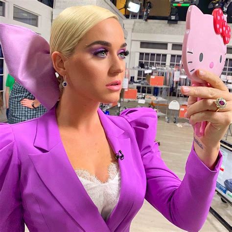 Katy Perry On Instagram She Keeps Flexing That Ring While I Cant