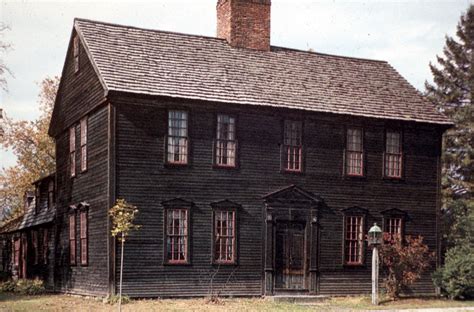 American Old Colonial Houses
