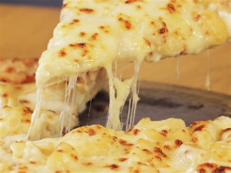 Pizza Huts Mac And Cheese Pizza Insider