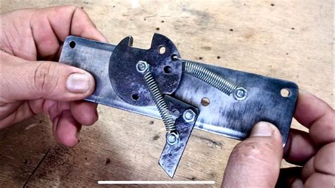 How To Make A Simple Trigger Mechanism From Scrap Metal Spearfishing