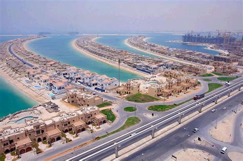 Located in the eastern part of the arabian peninsula on the coast of the persian gulf. Palm Jumeirah Continues to be Dubai's Most Admired Villa ...
