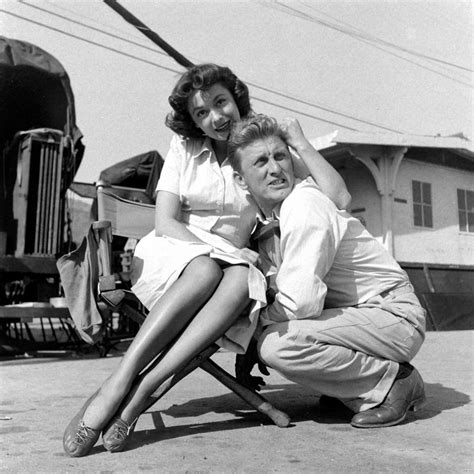 Kirk Douglas Rare Early Photos Of A Hollywood Legend